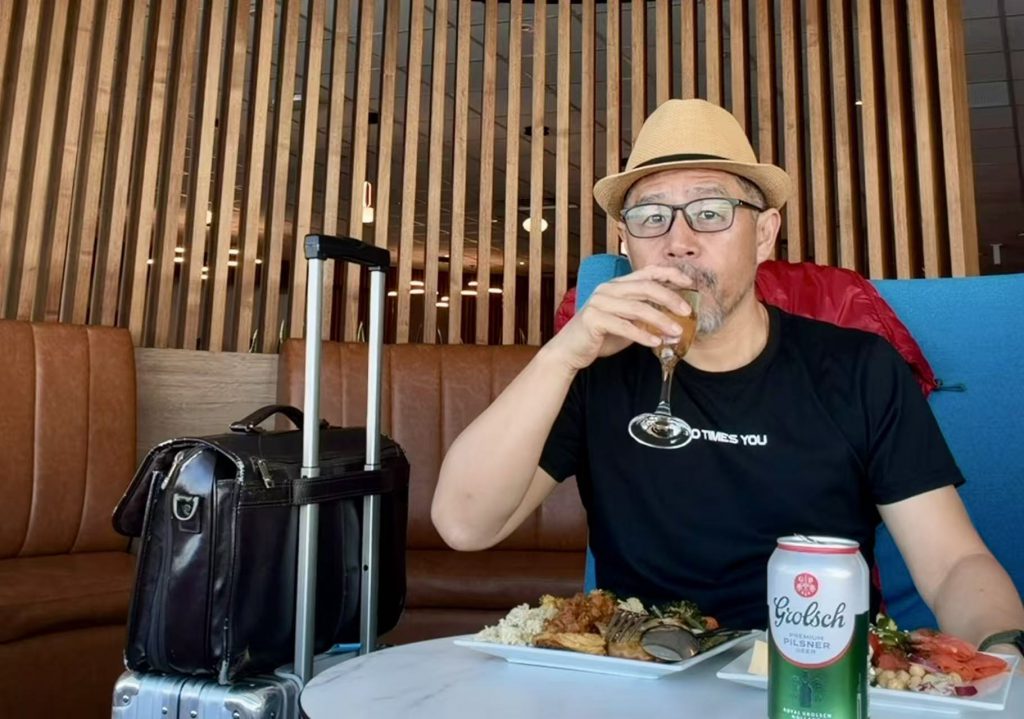 多伦多皮尔逊机场候机